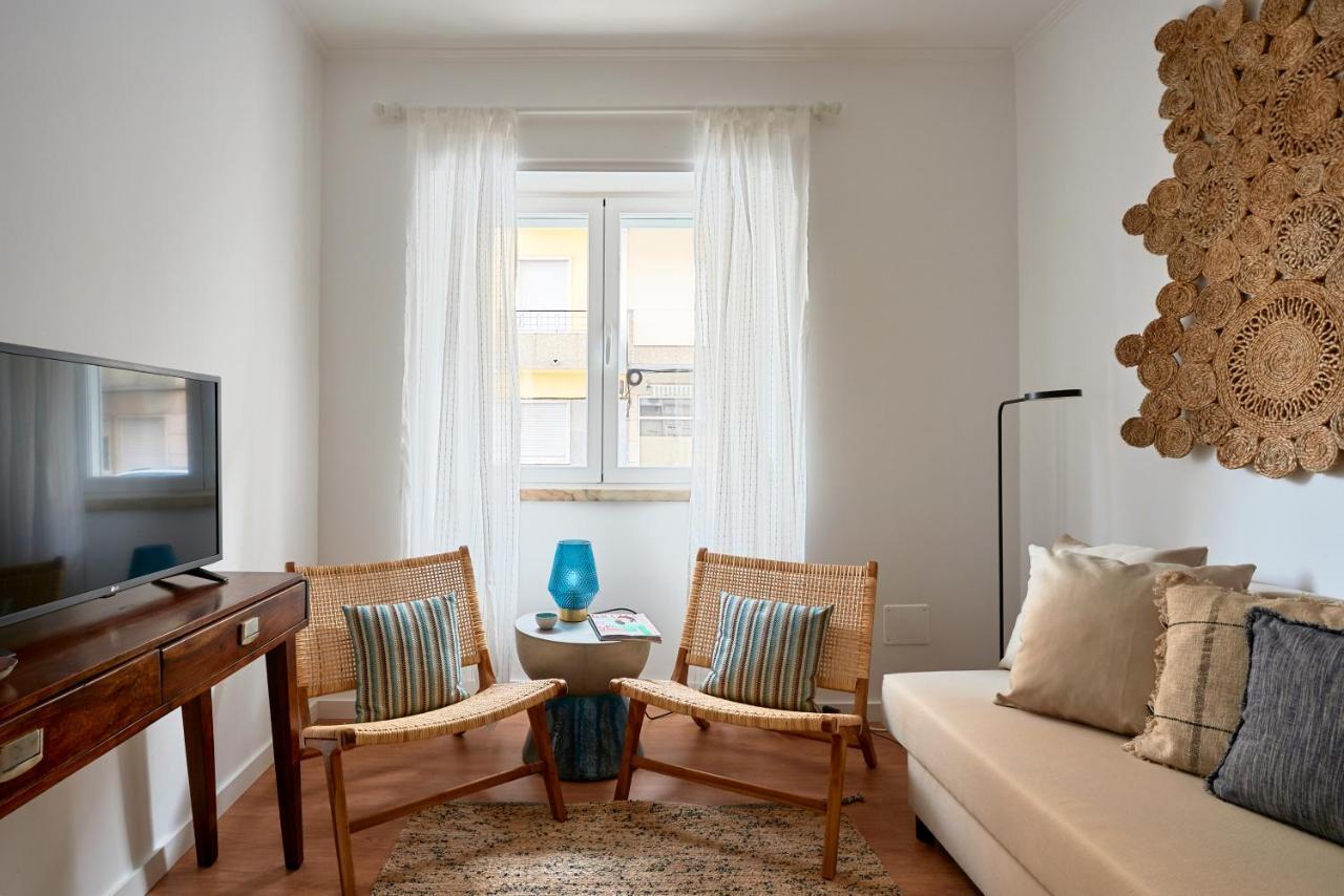 Belem Light Filled Apt With Patio, By Timecooler Lisbon Bagian luar foto