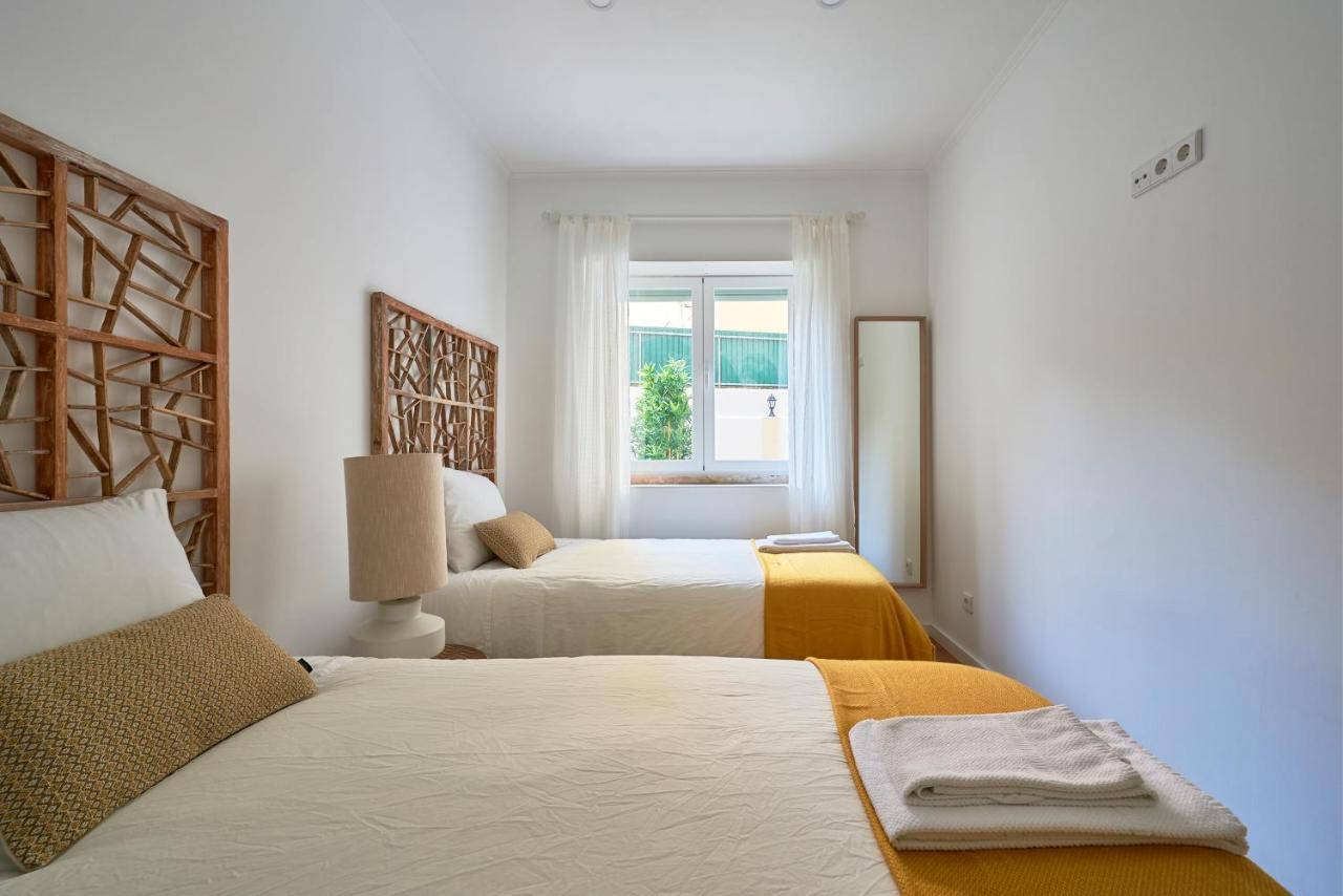 Belem Light Filled Apt With Patio, By Timecooler Lisbon Bagian luar foto