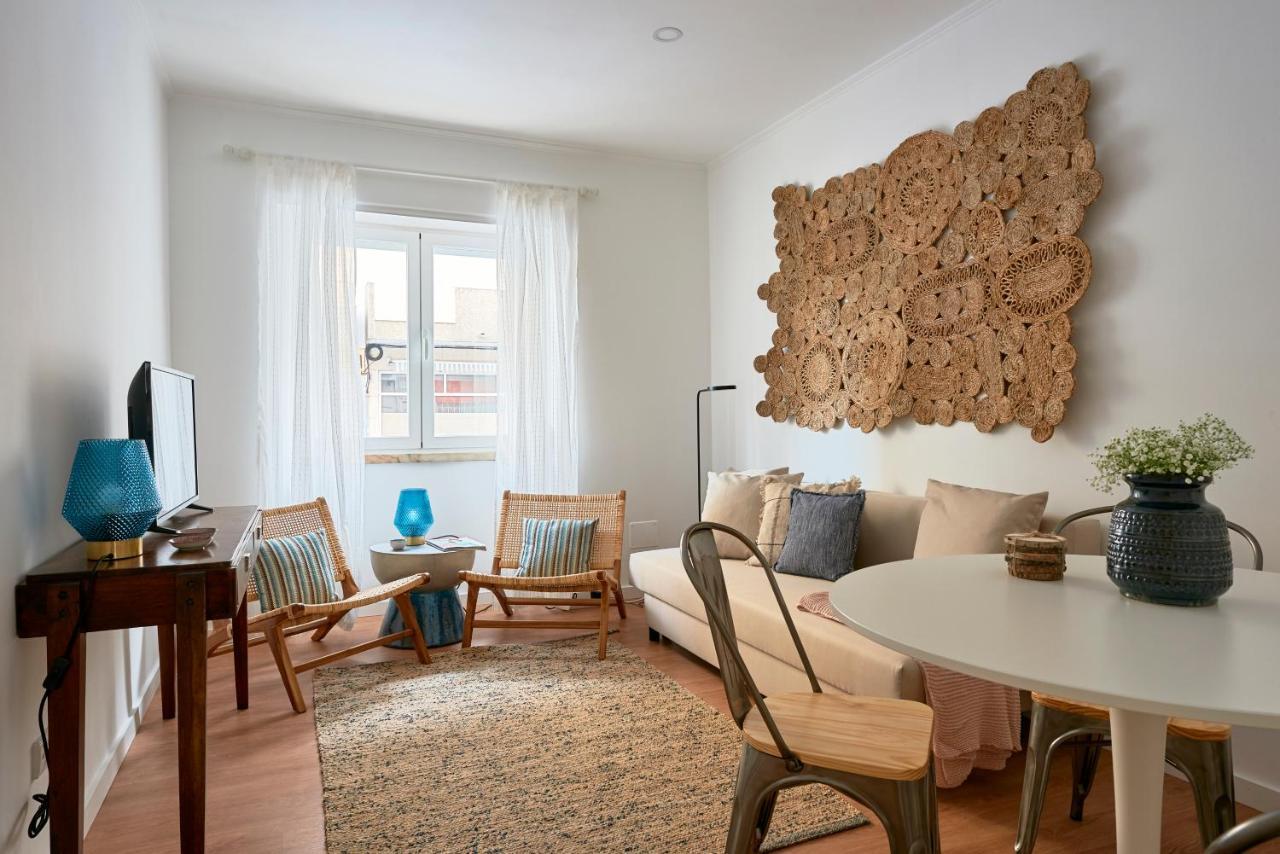 Belem Light Filled Apt With Patio, By Timecooler Lisbon Bagian luar foto